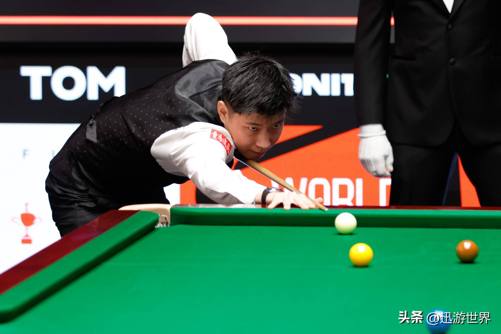 头球攻门 头球攻门